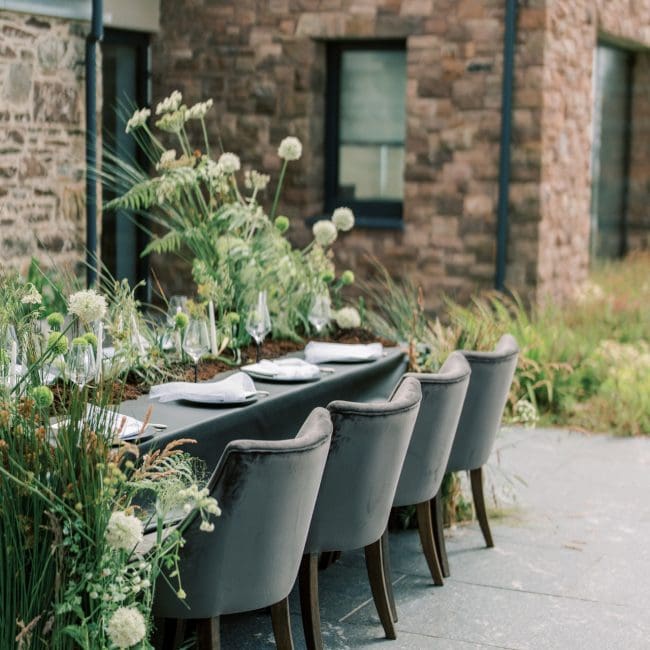 Al fresco wedding dining at Camelot Waterford