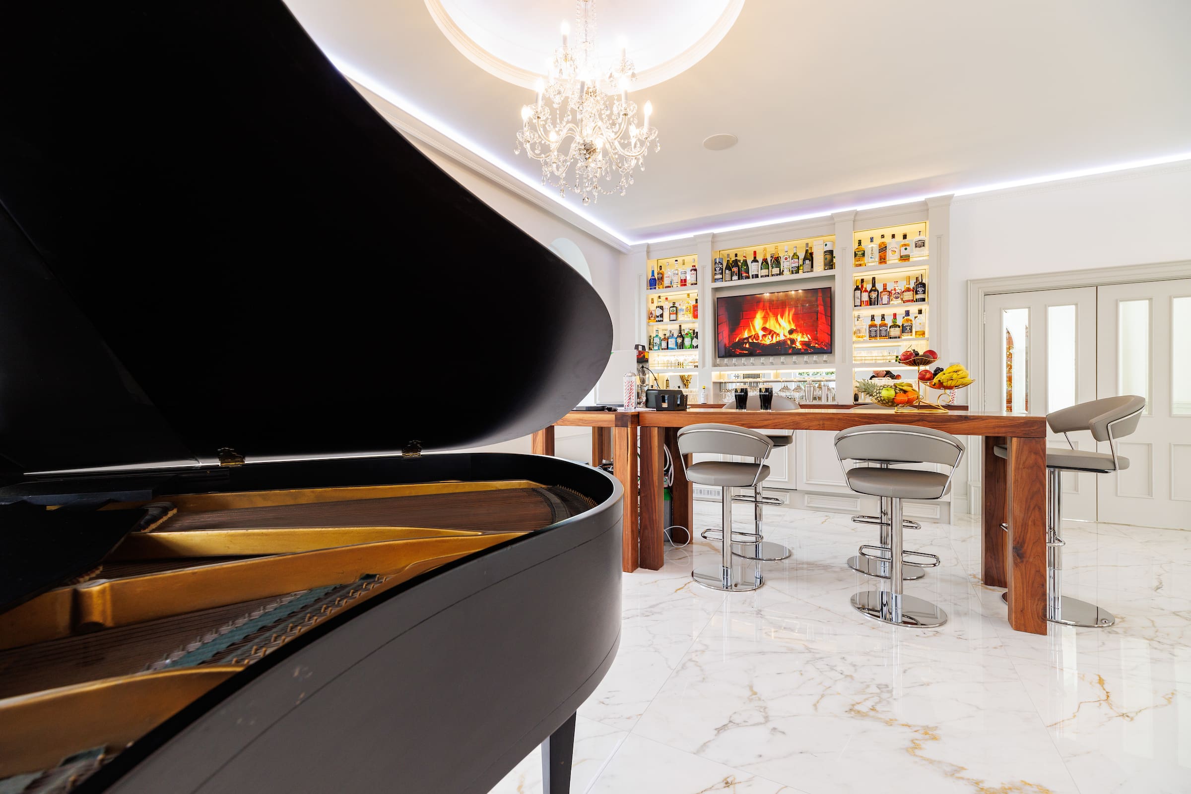 Piano bar at Rochtaine Kilkenny