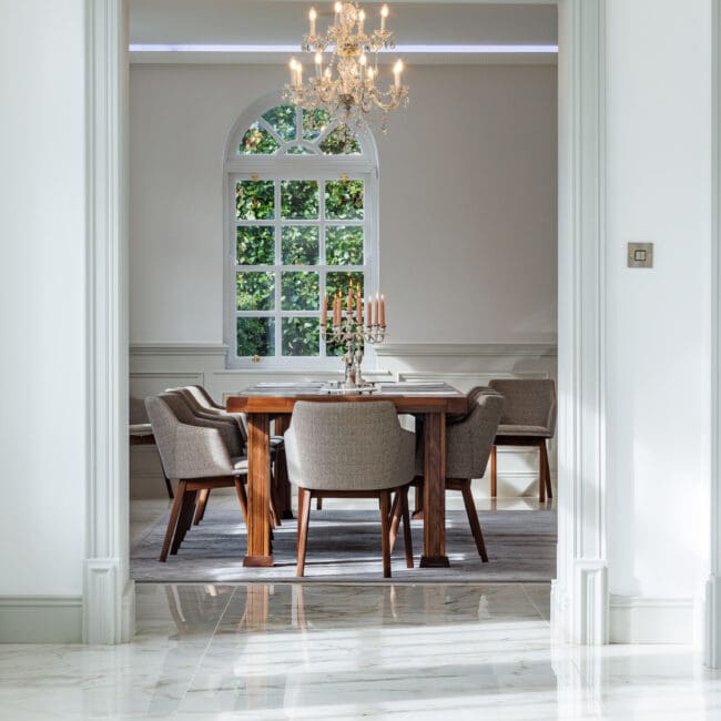 Private dining room prepared for a Rochtaine meeting or working stay
